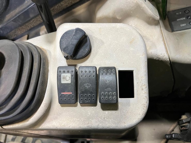 2015-deere-35g-image-30