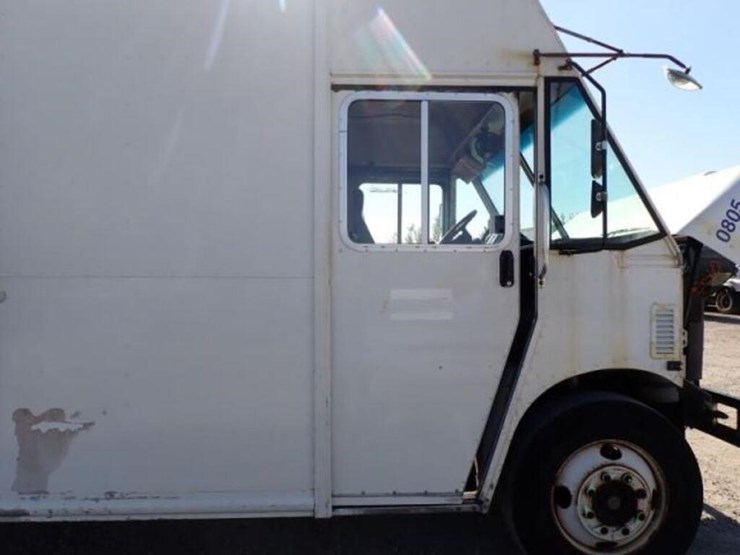 2008-freightliner-mt55-image-48