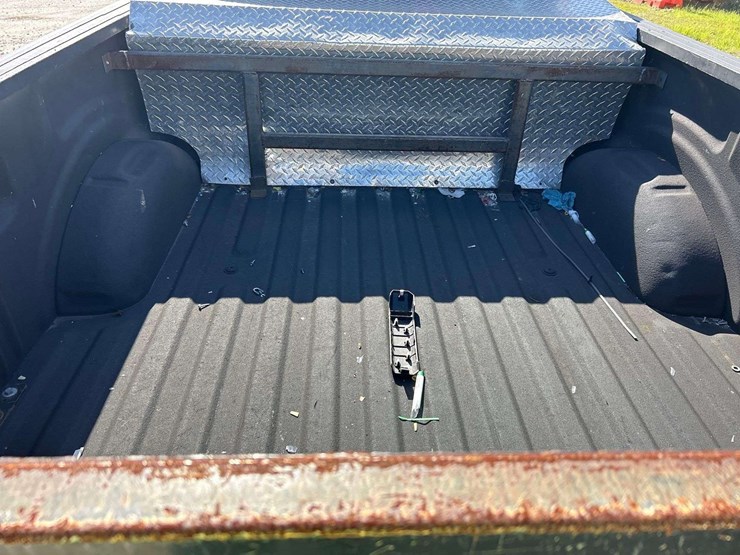 2017-ford-f150-image-24