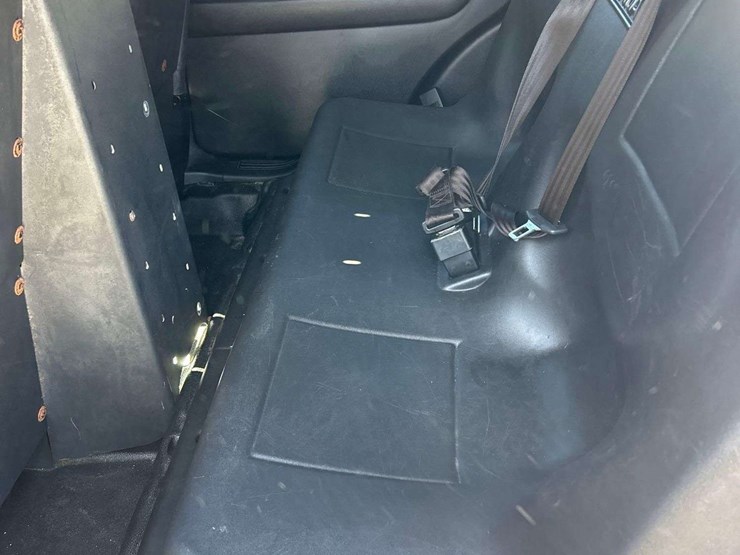 2019-ford-explorer-image-25