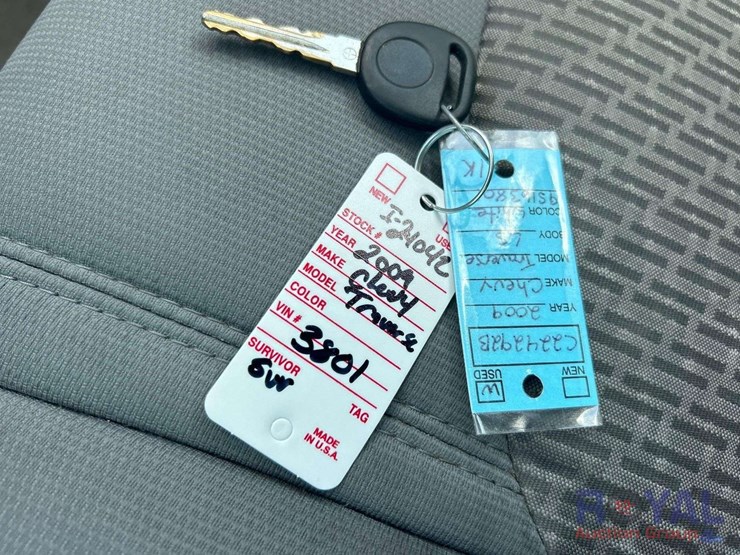 2009-chevrolet-traverse-ls-image-24