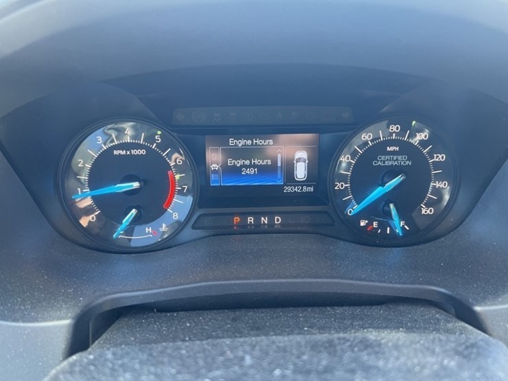 2016-ford-explorer-image-22