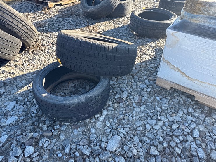 #2808-•-lot-of-(2)-tires-inv#-2808-image-4