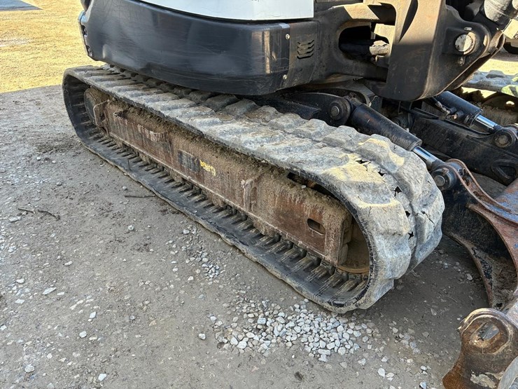2019-bobcat-e85-image-13