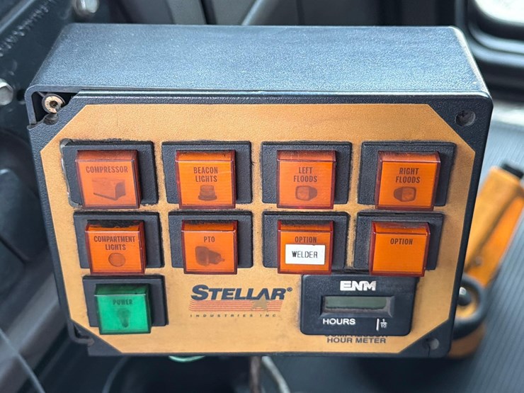 peterbilt-337-image-35