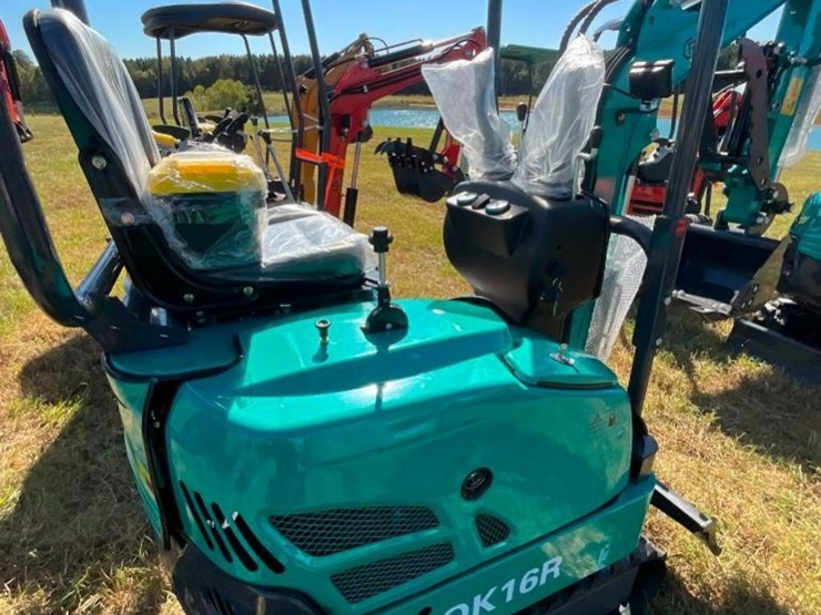 unused-cfg-qk16r-mini-excavator-(rato-15hp-bkt-image-5