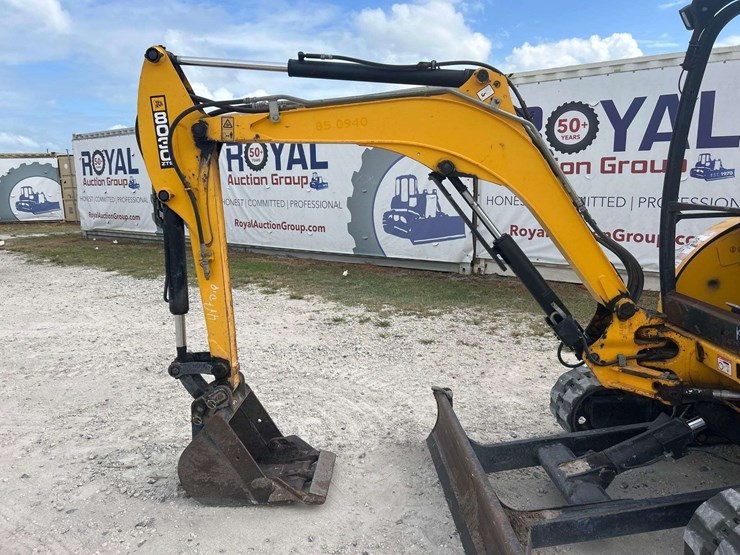 jcb-8030-zts-image-18