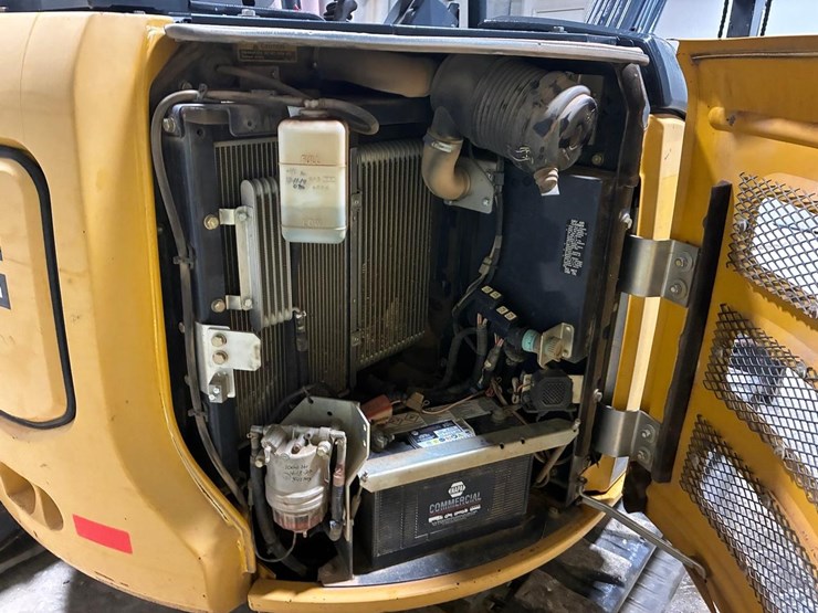 2016-deere-50g-image-15