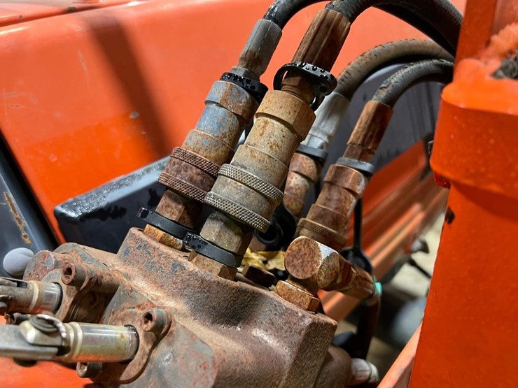 kubota-l3710-image-17