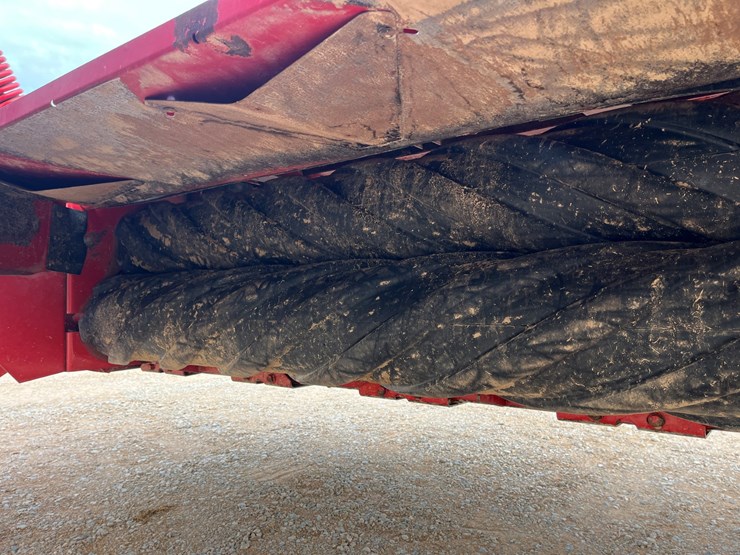 2014-new-holland-313-image-12