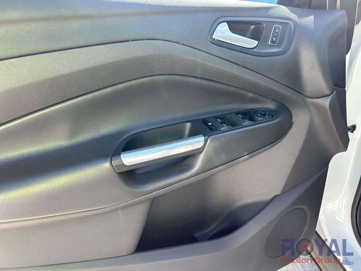 2014-ford-escape-image-11