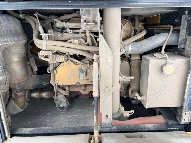 2017-caterpillar-m316f-image-40