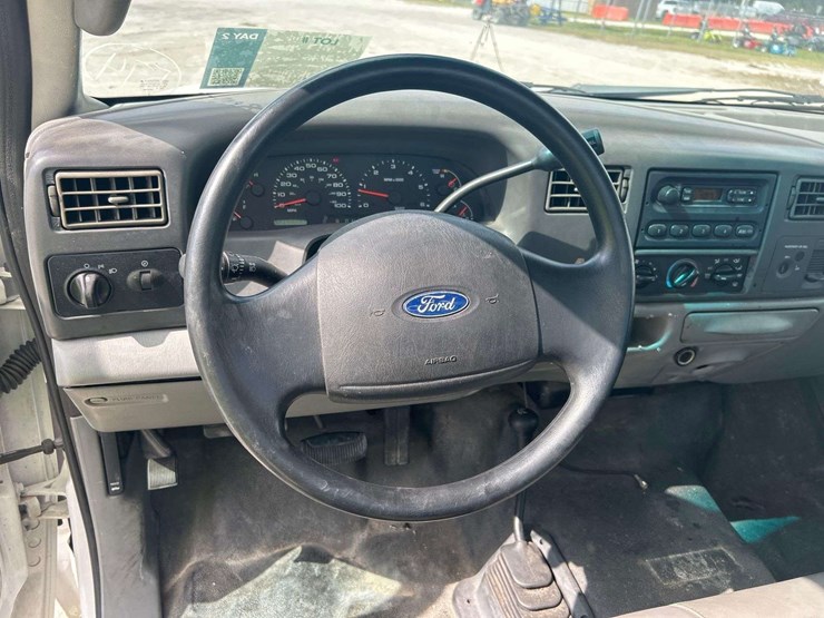 2003-ford-f350-image-11