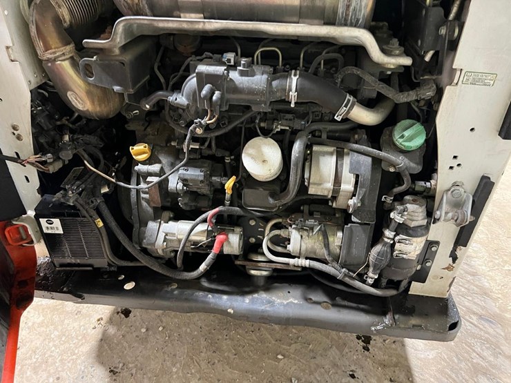 2017-bobcat-s770-image-14