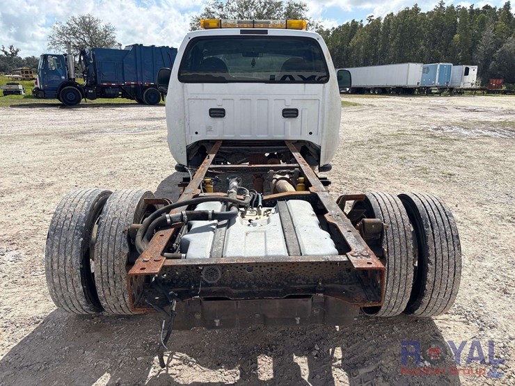 2007-ford-f-450-4x4-cab-and-chassis-truck-image-21