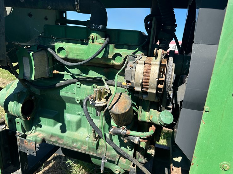 john-deere-4039-image-17