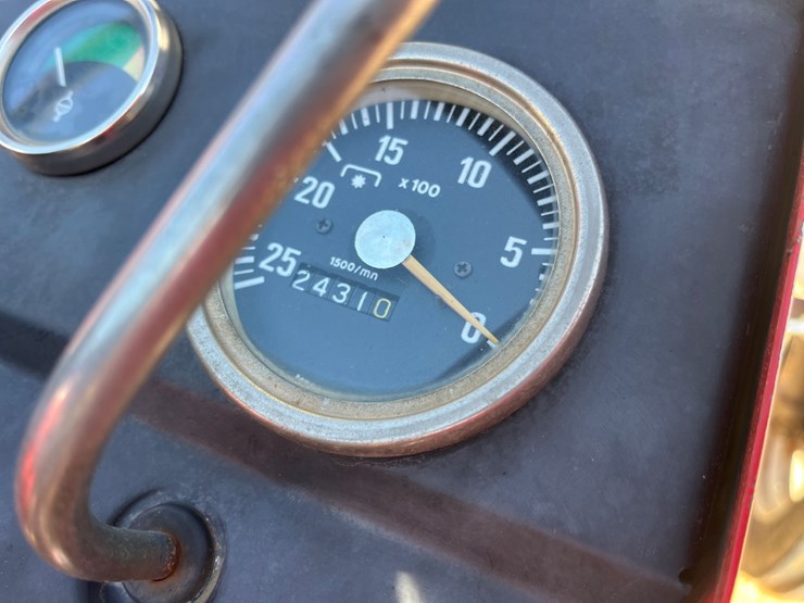 massey-ferguson-231-image-13