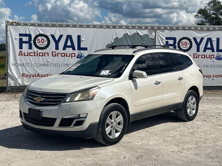 2014-chevrolet-traverse-image-1