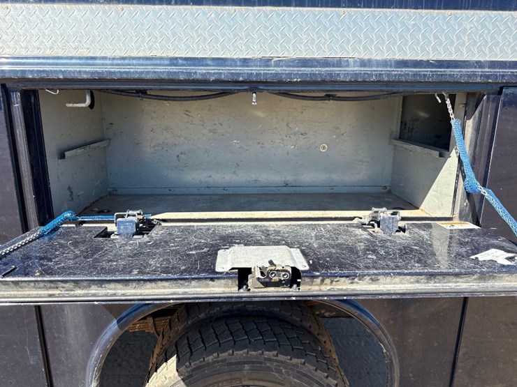 dodge-ram-5500-image-20