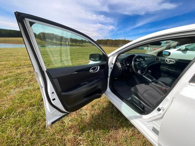 2019-nissan-sentra-(at,-miles-read-124131,-image-11