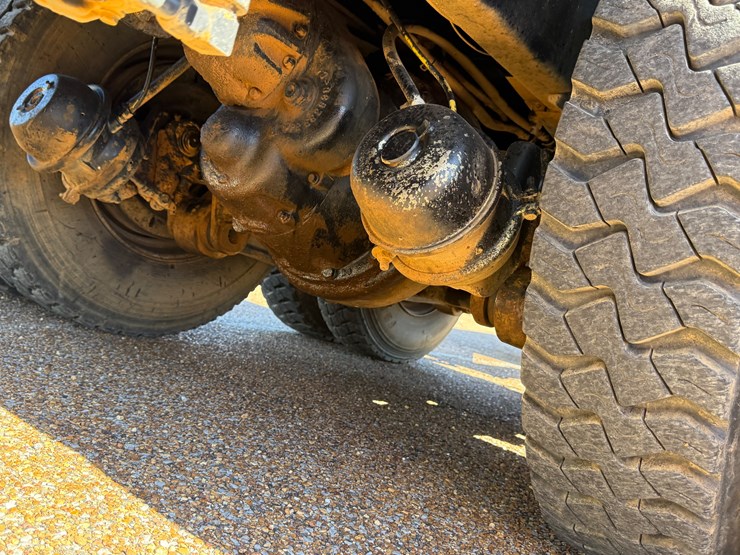 1992-international-4000-image-17