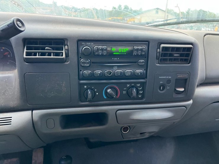 2002-ford-f250-image-28