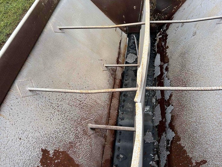 2008-peterbilt-388-image-23