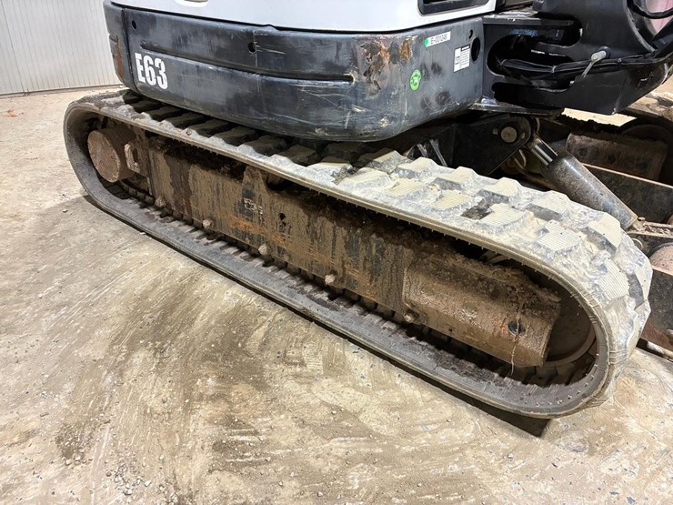 bobcat-e63-image-12