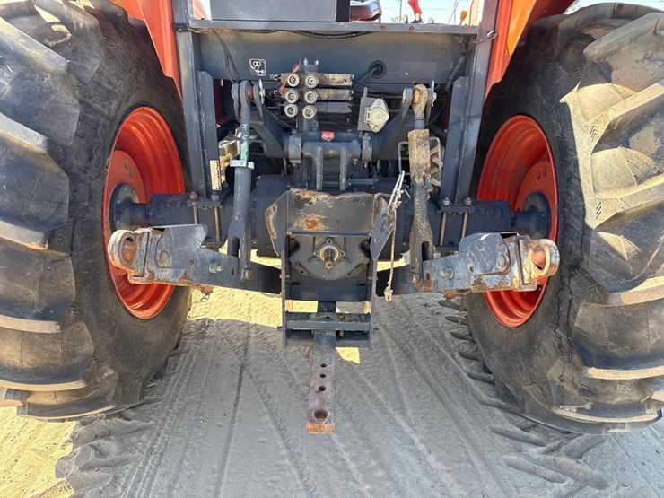 kubota-m955-dual-speed-tractor-image-13