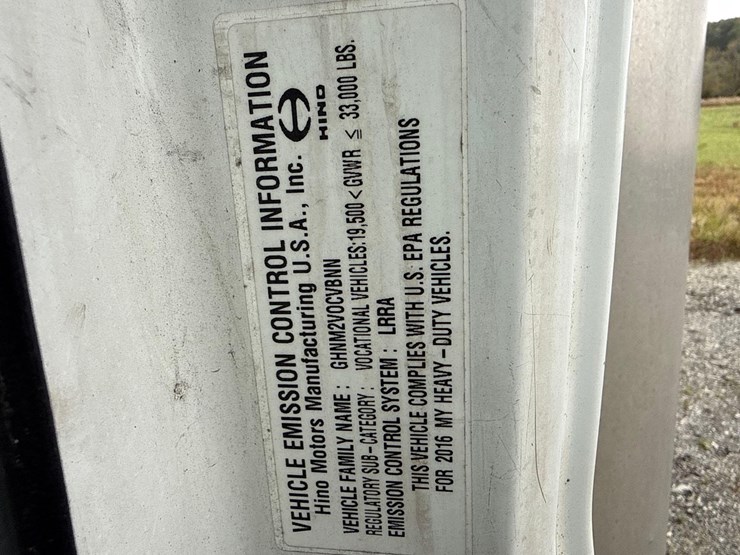 2016-hino-258-image-14