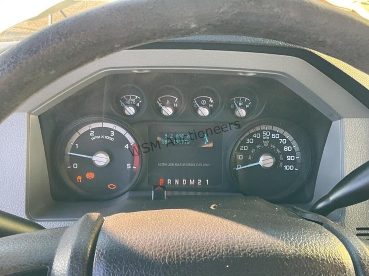 2016-ford-f550-image-21