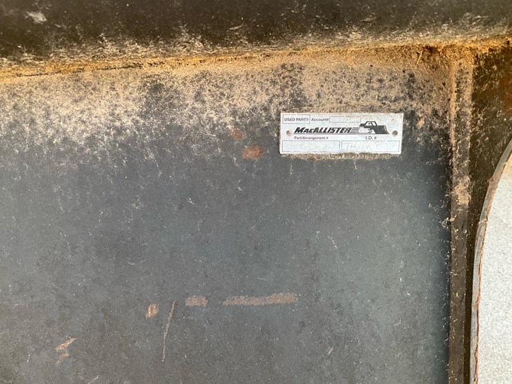 #237-•-cat-loader-bucket-image-4