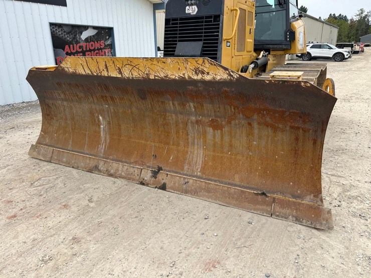 2021-caterpillar-d4-image-10