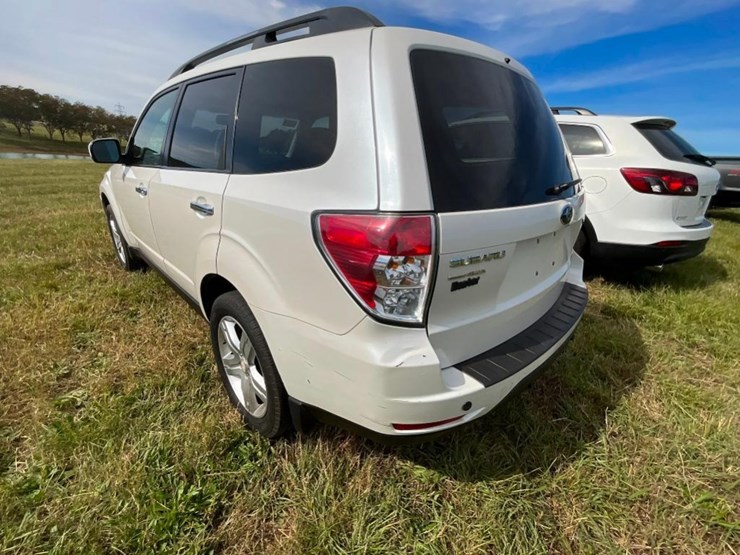 2010-subaru-forester-image-7