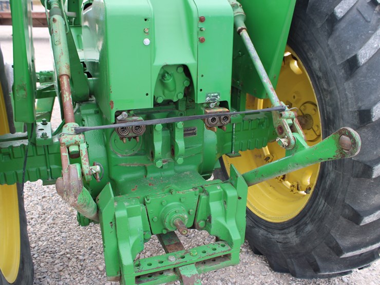 john-deere-4520-image-54