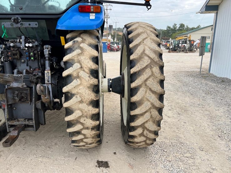 new-holland-tm150-image-18