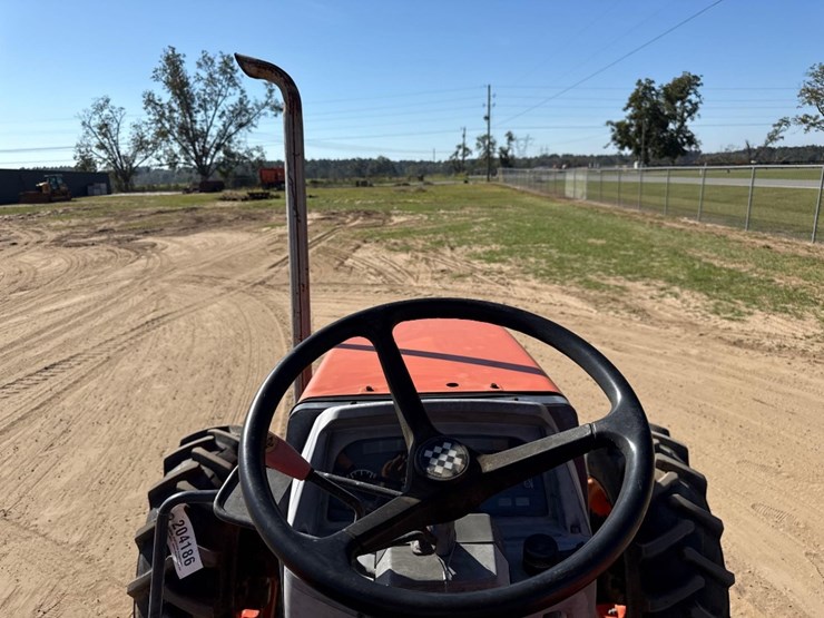kubota-m955-dual-speed-tractor-image-20
