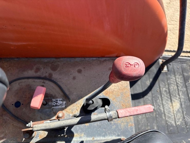 kubota-m955-dual-speed-tractor-image-24