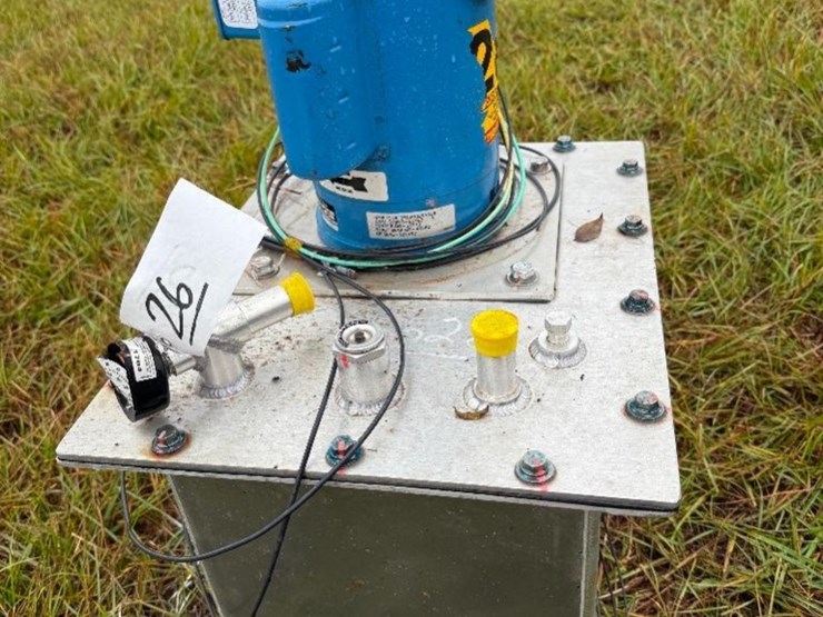 electric-hydraulic-pump-for-cattle-squeeze-image-5