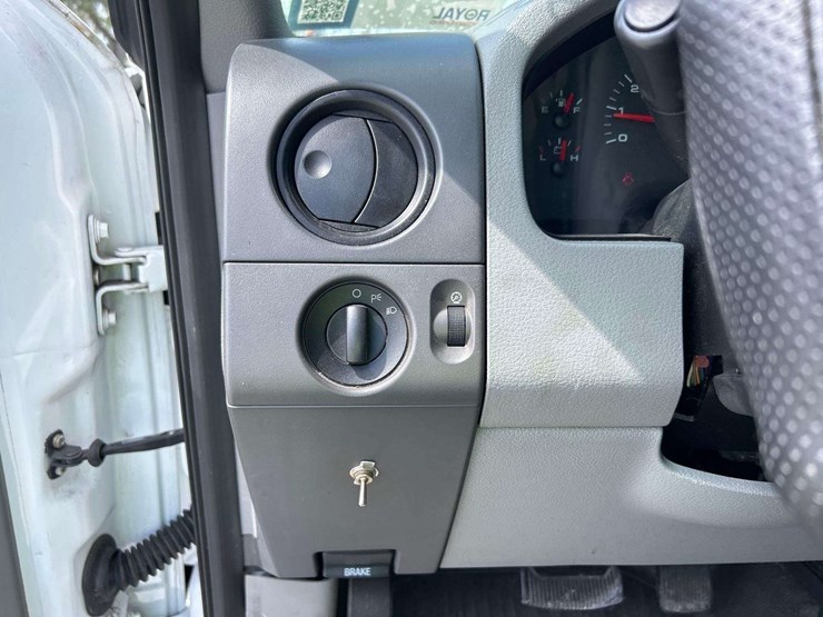 2005-ford-f150-image-15