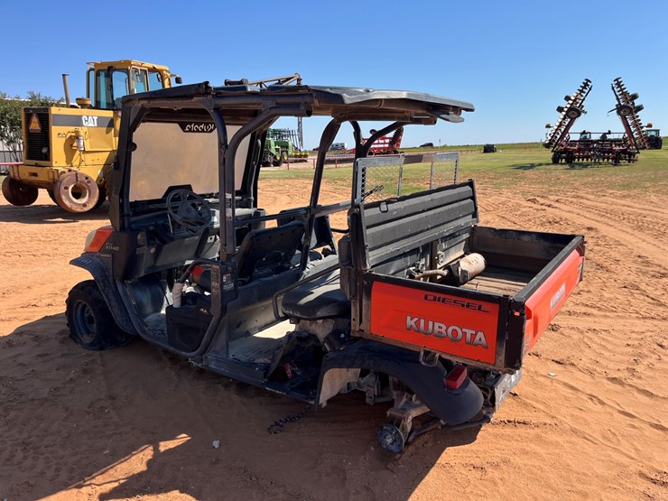 2016-kubota-rtvx1140-image-7