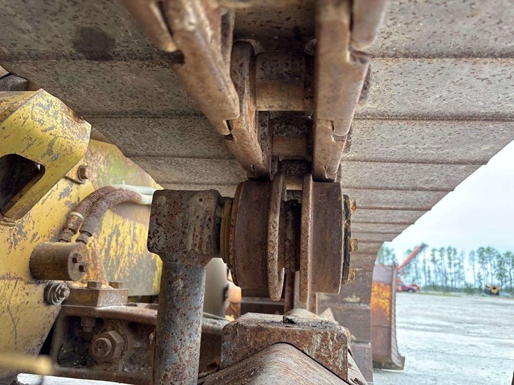 caterpillar-d3c-lgp-image-42