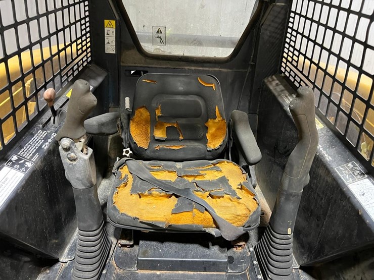 john-deere-270-image-19