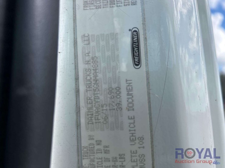 2016-freightliner-m2-106-altec-am50-50ft.-insulated-material-handling-bucket-truck-image-5