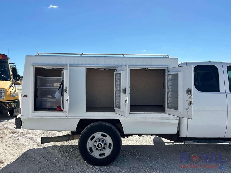 2013-chevrolet-silverado-3500-image-27