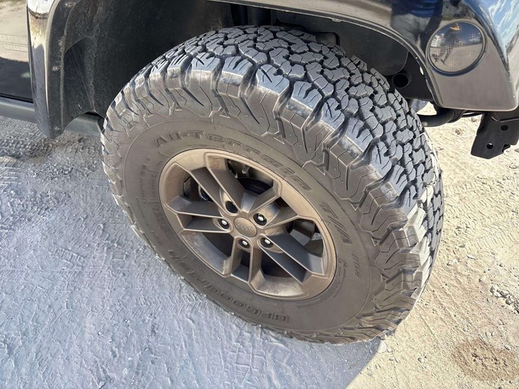 2016-jeep-wrangler-image-27