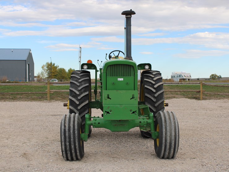 john-deere-4520-image-12