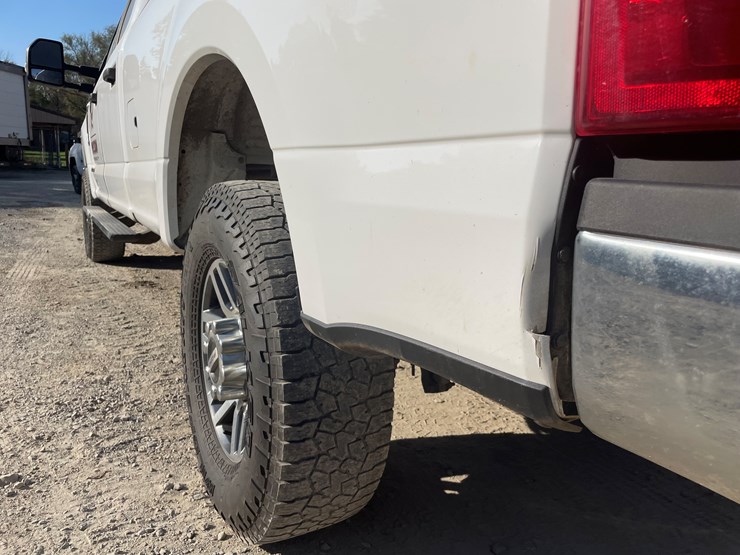 2017-ford-f250-xl-image-28