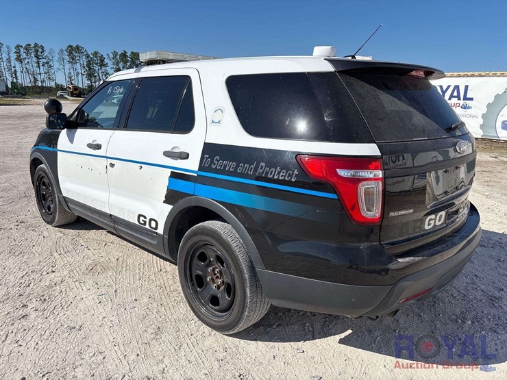 2015-ford-explorer-image-4