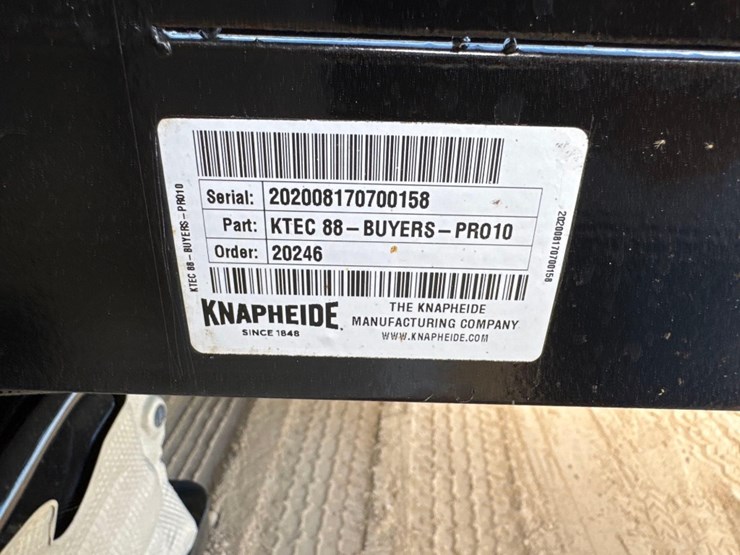 2020-chevrolet-silverado-3500-image-14